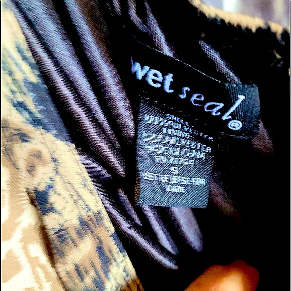 One shoulder, minidress by wet seal - Picture 2 of 3